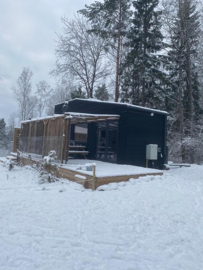 Tiny House In The Middle Of Nature Akersberga Bagian luar foto